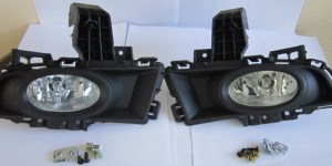 MAZDA 3 ФАРА ПРОТИВОТУМ Л+П (КОМПЛЕКТ) С РАМК , (СЕДАН) кроме (sport) (MZX0307-076-N)
